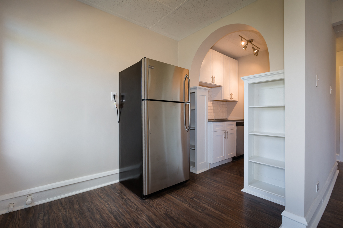 renovated kitchen vintage hyde park chicago apartment 5110 kenwood